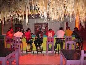 Nicki art surf hostel bar Nicki art surf hostel bar